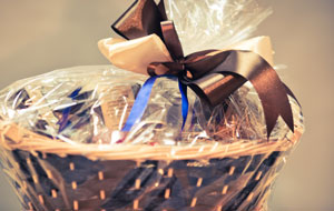 Gift baskets are great auction item ideas- photo of a gift basket